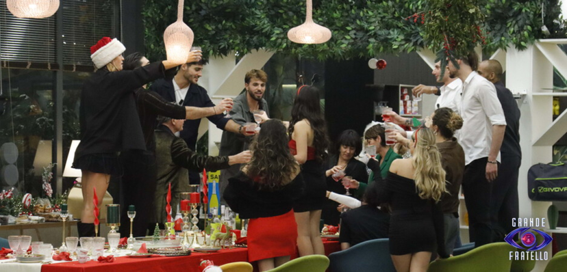 “Piange in confessione”: concorrente del Grande Fratello vuole abbandonare la Casa, l’indiscrezione preview