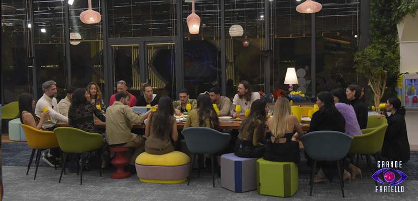 Outing ad una concorrente del Grande Fratello: “Le piacciono le donne” preview