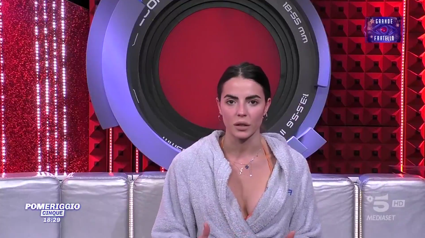 La mamma di Shaila torna al Grande Fratello per Lorenzo: “Rivelazioni non positive”, fan divisi preview