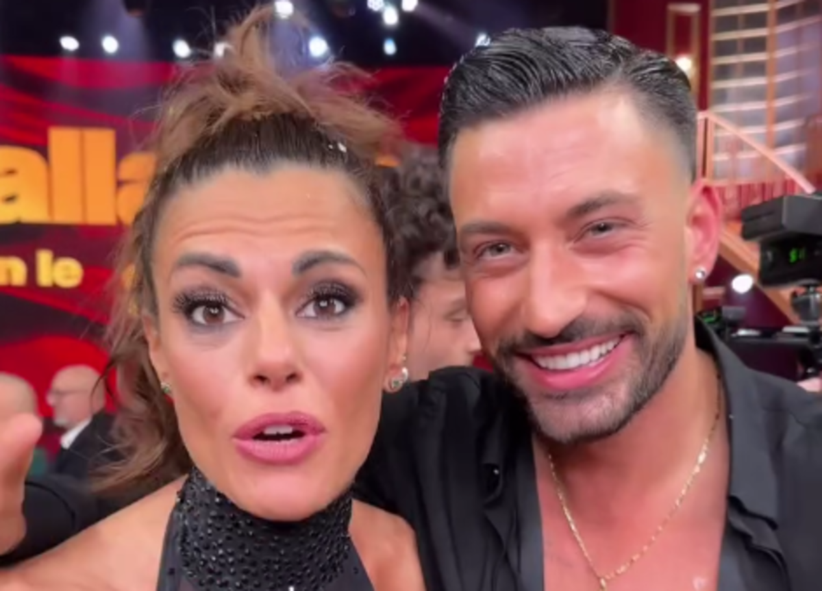 Bianca Guaccero e Giovanni Pernice: prime parole e bacio