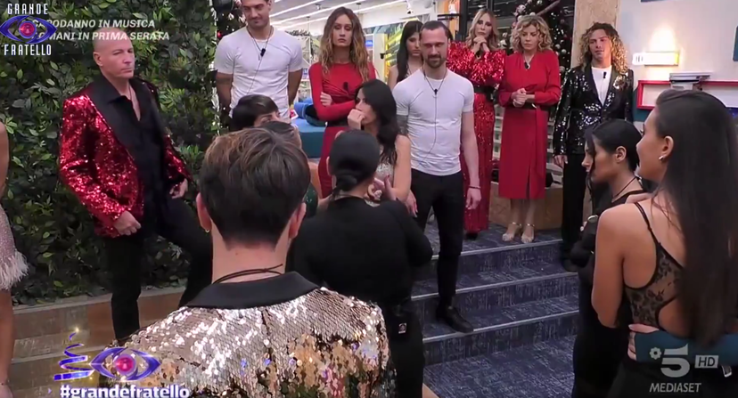 “Probabile squalifica”: caos al Grande Fratello, in arrivo provvedimenti? L’indiscrezione preview