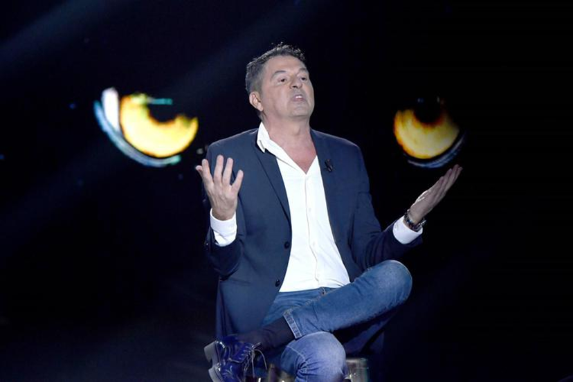 “Sopraffatto dal disagio, ho avuto paura”: Teo Mammucari interviene dopo Belve e svela perché ha abbandonato lo studio preview