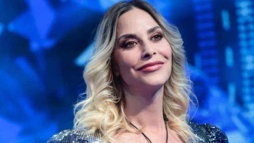 Prof di Amici 24 manda un messaggio a Signorini prima dell’ingresso di Stefania Orlando al Grande Fratello preview