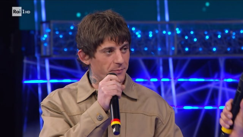 Qual è il vero nome di Rkomi e significato: la sua canzone a Sanremo 2025 preview