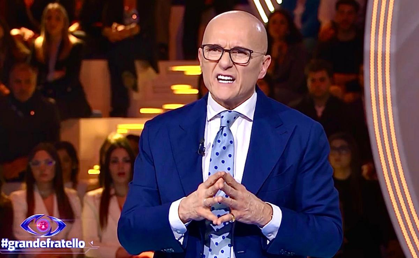 Grande Fratello nella bufera, il Codacons scrive a Pier Silvio Berlusconi: “Dinamiche discutibili e trash televisivo” preview