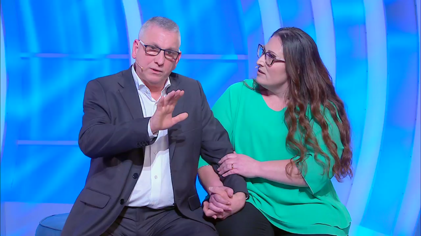 Donato e la figlia America a C’è posta per te, cosa è successo? La Vodafone commenta (ma non è come sembra) preview