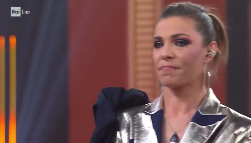 “Neg*a”, scivolone Rettore: smarrimento di Loredana Errore (e la replica da applausi), il video è virale preview