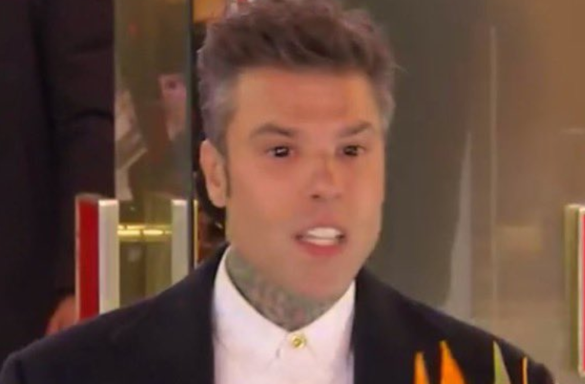 Perché tutti parlano degli occhi di Fedez prima di Sanremo 2025