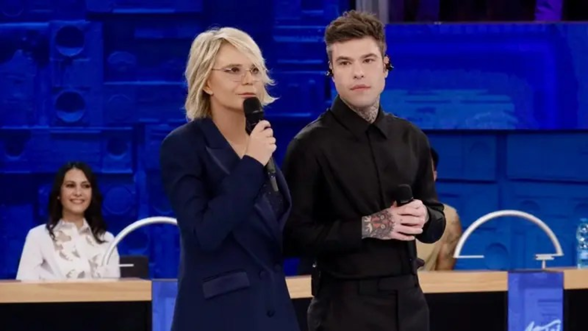Fedez e Amadeus al Serale di Amici 24