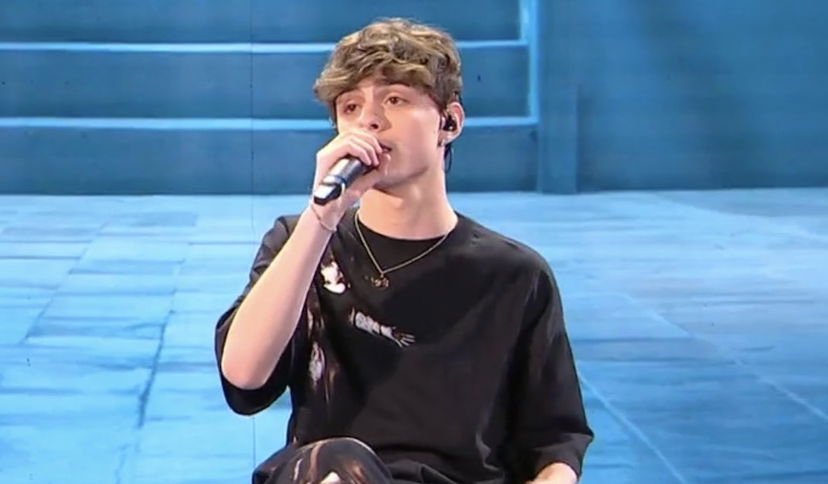 Serale Amici 24, eliminato seconda puntata: chi lascia il talent, ancora polemiche e sfide preview