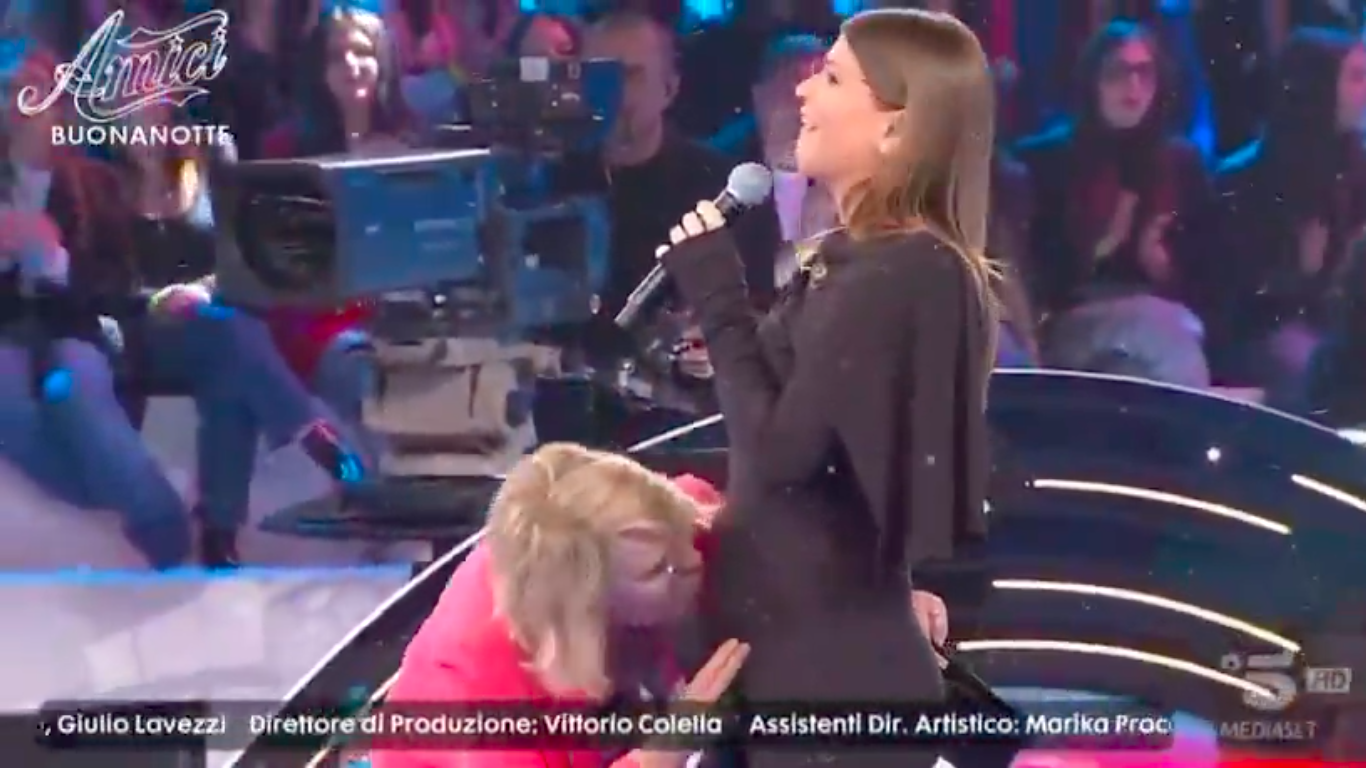 Ascolti Tv Serale Amici 24