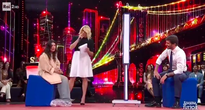 Ritorno di fiamma tra Emma e Stefano De Martino? La cantante svela in tv come stanno le cose preview