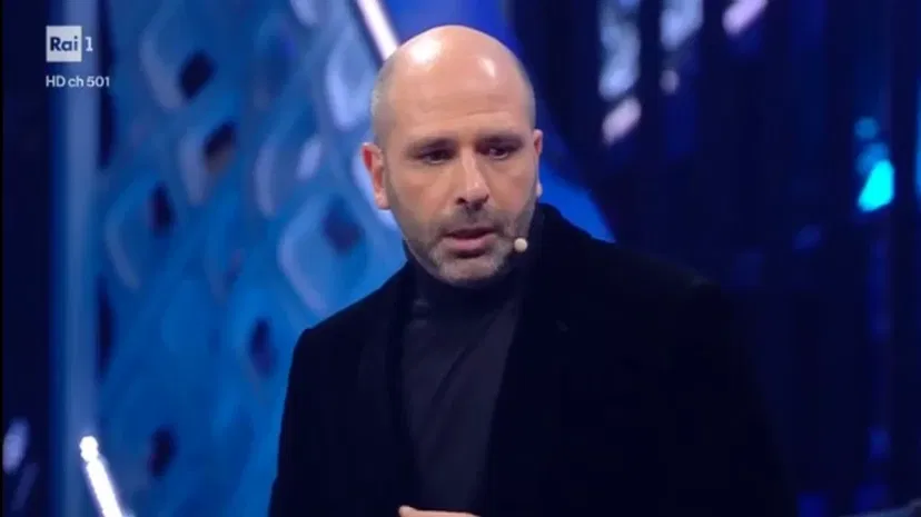 Tutto su Checco Zalone: l’ex moglie, le figlie, i guadagni dell’attore e regista preview