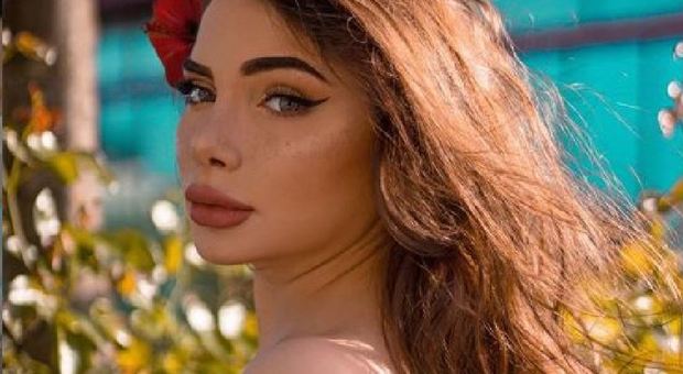 Nicole Pallado beccata a tradire il suo fidanzato: la segnalazione (VIDEO) preview