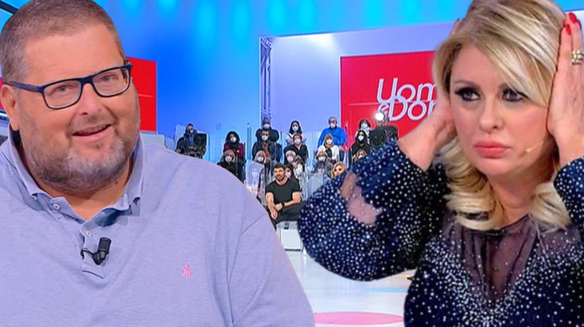 Scoppia lo scontro social tra Adinolfi e Tina Cipollari (FOTO) preview