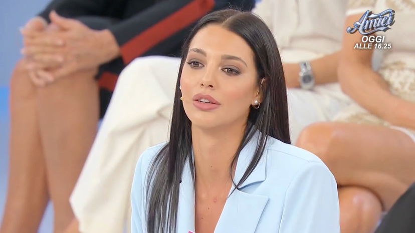 Ex corteggiatore rivela un flirt passato con Sara Gaudenzi preview