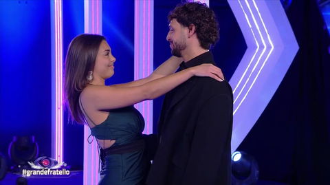 Grazia Kendi e Mattia Scudieri: bacio a sorpresa dopo la finale preview