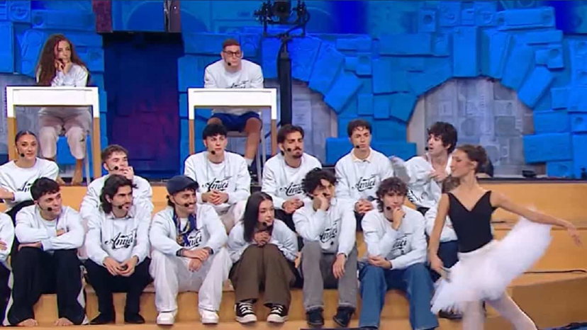 Allievi Amici 26: chi sono i cantanti, i ballerini e gli sportivi della nuova classe preview