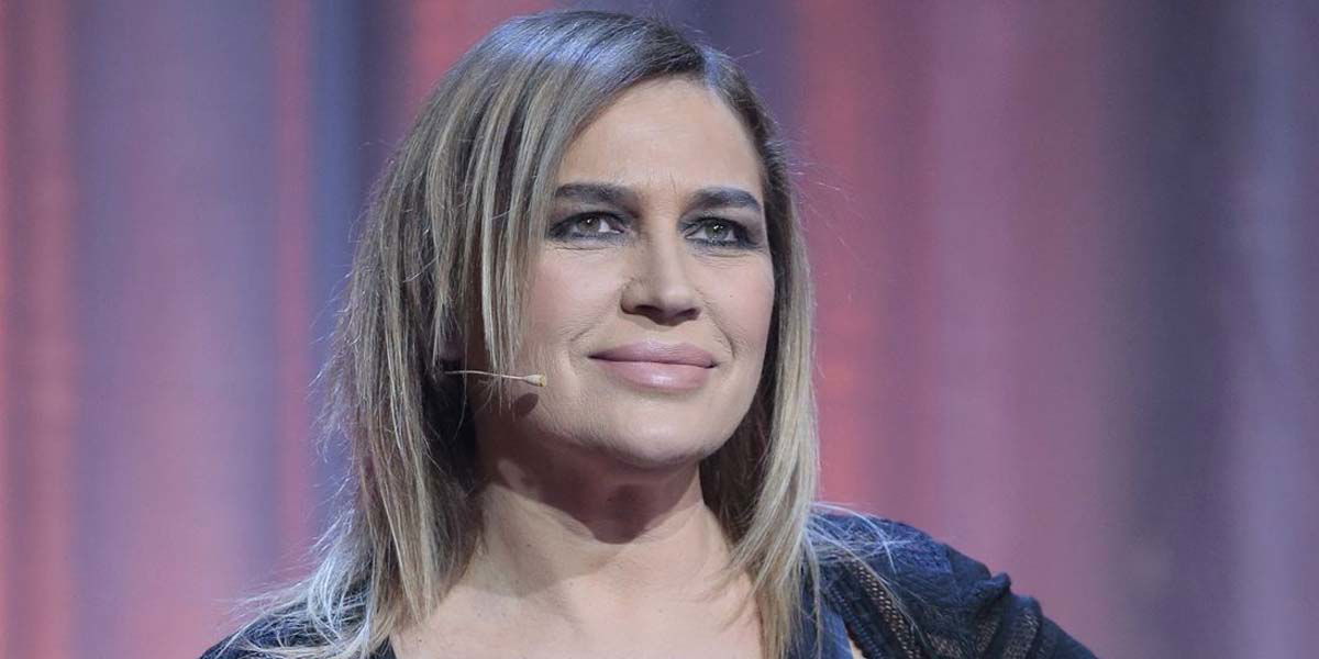 Lory Del Santo: “Pechino Express è più tosto de L’Isola dei Famosi” article-post