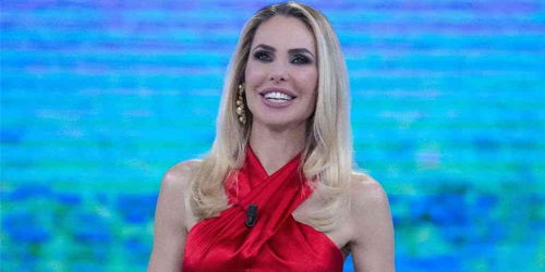 L’Isola dei Famosi 2021: Ilary Blasi spoilera Playa Imboscatissima – VIDEO article-post