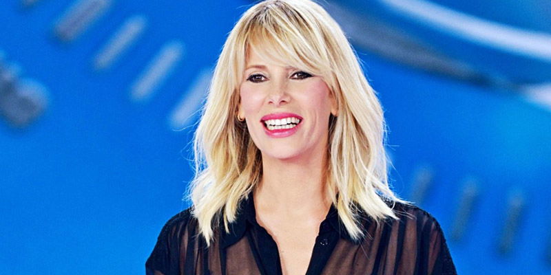 Alessia Marcuzzi scarica Mediaset dopo 25 anni: le sue parole di addio article-post