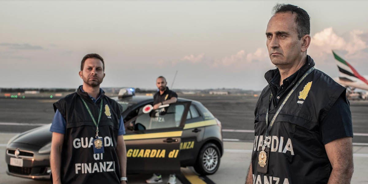 Border Control Italia: su DMAX il docu-reality sulla Guardia di Finanza article-post