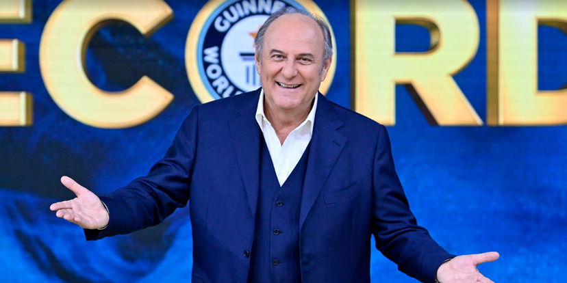 Lo Show dei Record 2023: Gerry Scotti riparte dal palo grasso il 19 febbraio article-post