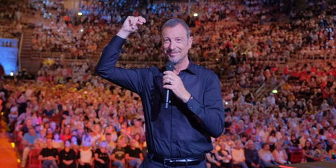 Arena Suzuki dai 60 ai 2000: tutti gli artisti delle tre serate con Amadeus preview