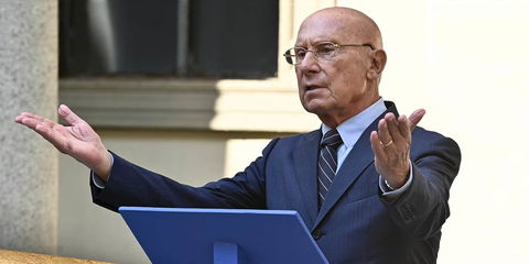 Il Collegio 8: la quinta puntata con Raimondo Todaro e studenti spagnoli il 29 ottobre preview