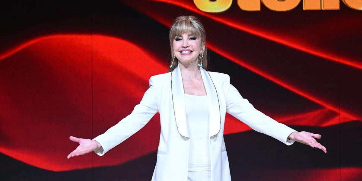 Ballando con le Stelle 2023: Milly Carlucci svela le coppie Vip e Maestri article-post