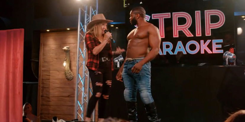 Strip Karaoke: in Austria la gara di canto si fonde allo spogliarello in tv article-post