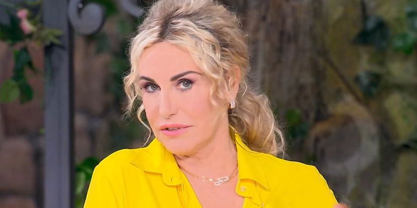 È Sempre Mezzogiorno dà ‘vibratori’ ai suoi cuochi: Antonella Clerici svela il retroscena tv article-post