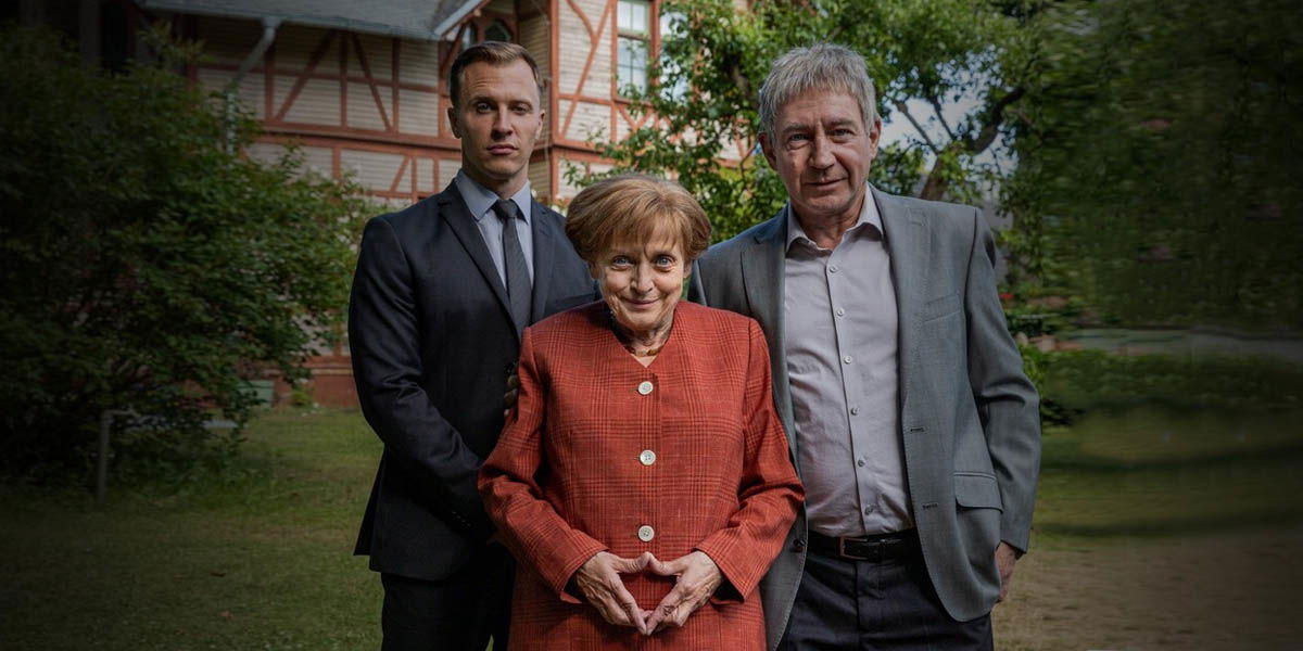 Rai2 ha censurato una battuta su Berlusconi in Miss Merkel article-post