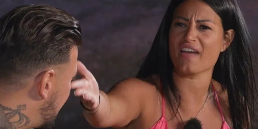 Temptation Island doppiato in italiano per chi non parla napoletano: l’iniziativa social article-post