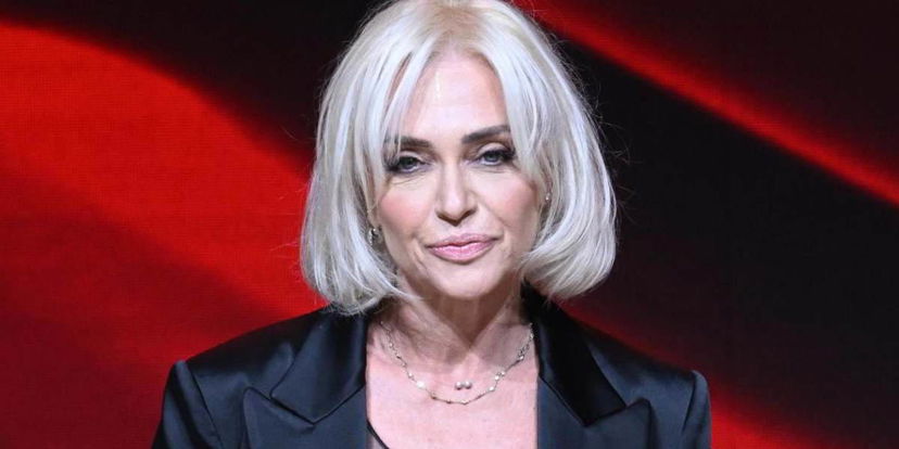 Paola Barale: ‘Costanzo? Quando lasciai Buona Domenica, il telefono smise di squillare’ article-post