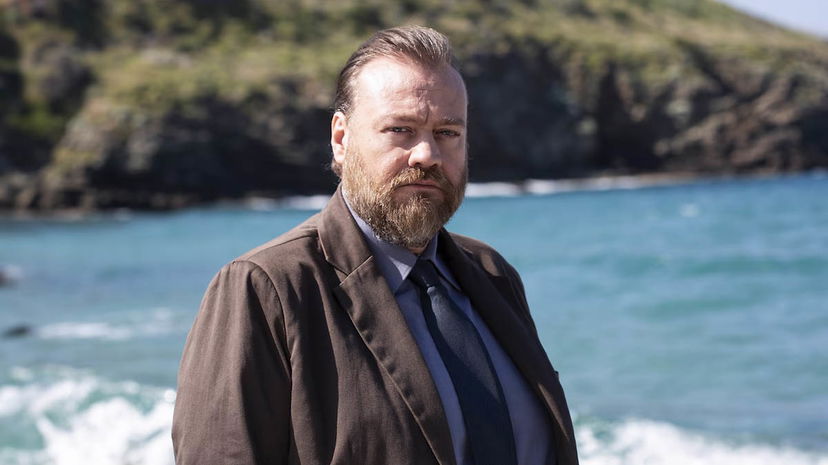 KOSTAS: la trama del nuovo crime ‘greco’ di Rai Uno con Stefano Fresi article-post