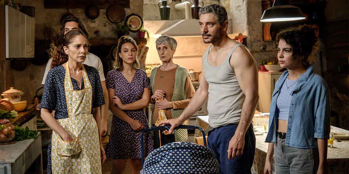 Storia di una Famiglia Perbene: la trama della seconda stagione della fiction Mediaset article-post