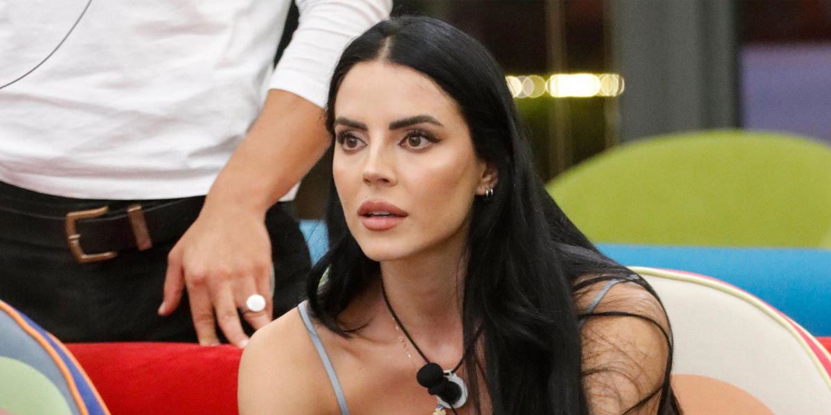 Shaila Gatta offende Esselunga al Grande Fratello: il supermercato replica via social article-post
