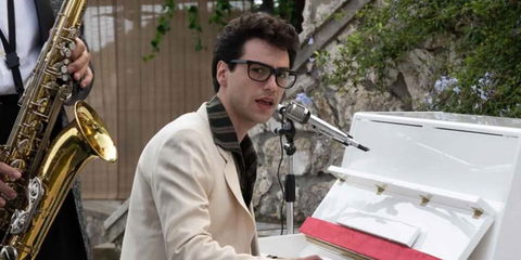 Champagne: la trama del film tv di Rai Uno sulla vita di Peppino Di Capri preview