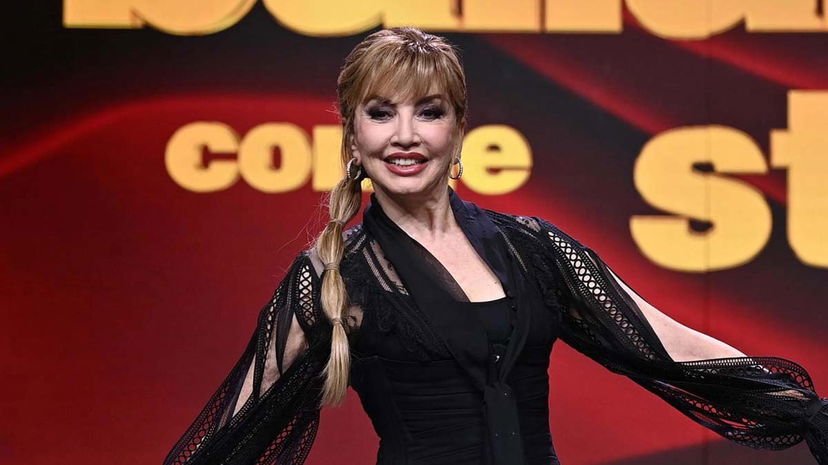 Ballando con le Stelle compie 20 anni: a maggio 2025 speciali puntate anniversario article-post