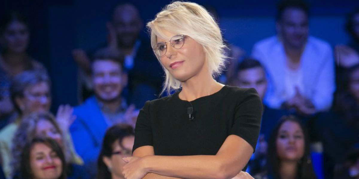 C’è Posta per Te 2025: la puntata dell’8 marzo con Michele Morrone e Stash article-post
