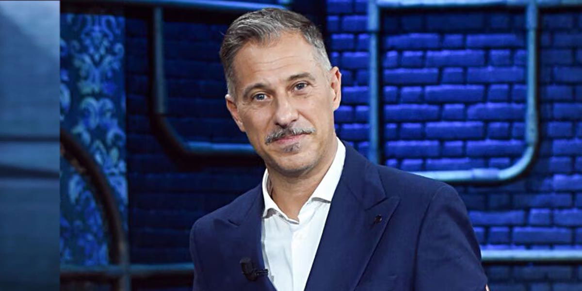 Gabriele Corsi fuori da Domenica In: Rai annuncia e disannuncia il conduttore article-post