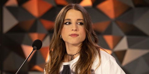 Angelina Mango ha dato buca due volte a Maria De Filippi? preview