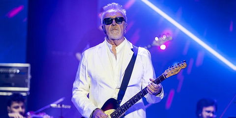 Umberto Tozzi L’Ultima Notte Rosa: il concerto evento su Canale 5 preview