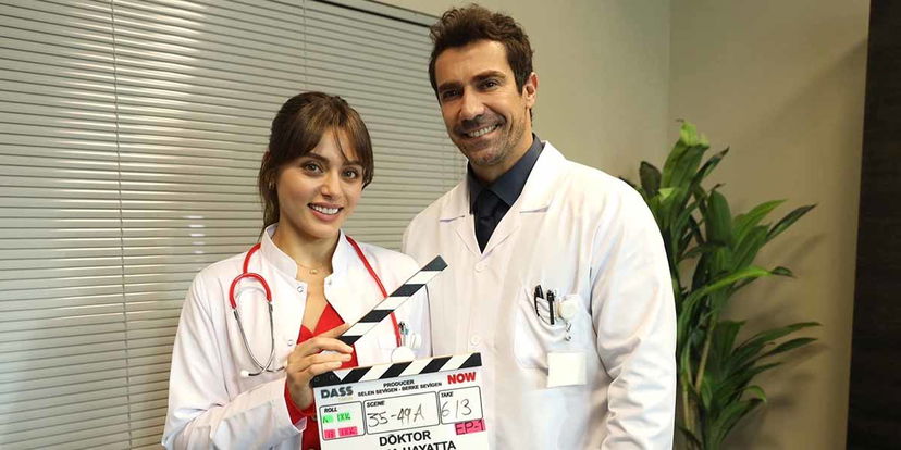 DOC Nelle Tue Mani: İbrahim Çelikkol apre il set della versione turca preview