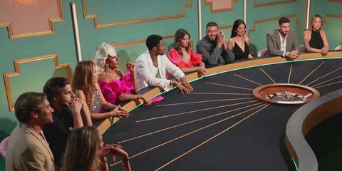 Tricheurs: in Francia c’è un The Traitors al tavolo verde preview