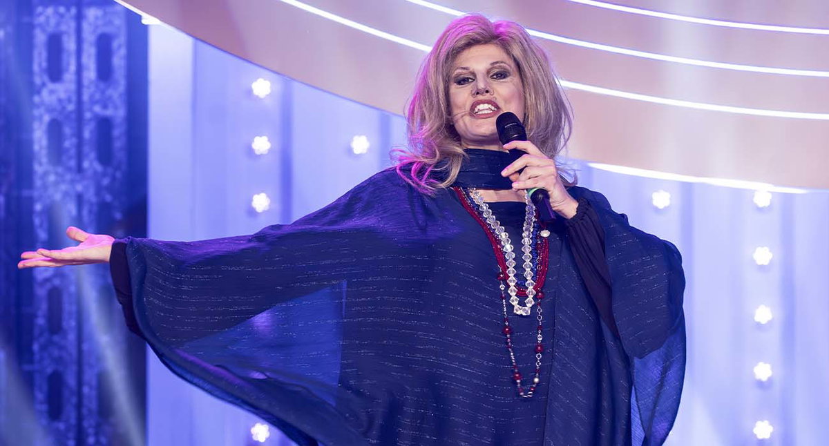 Gialappashow: la nuova parodia di Iva Zanicchi alias Giulia Vecchio article-post