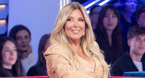 Selvaggia Lucarelli condurrà L’Isola di Famosi: Mediaset conferma preview