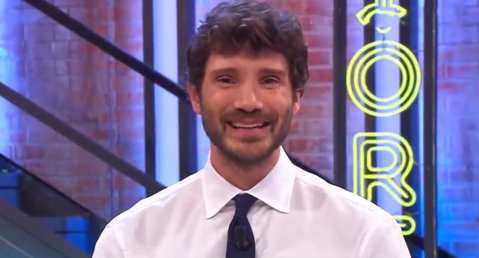 Affari Tuoi chiude per sempre il Teatro delle Vittorie: l’addio di De Martino preview