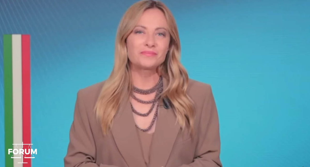 Giorgia Meloni appare a Forum: la Premier propaganda le sue leggi sull’IA article-post
